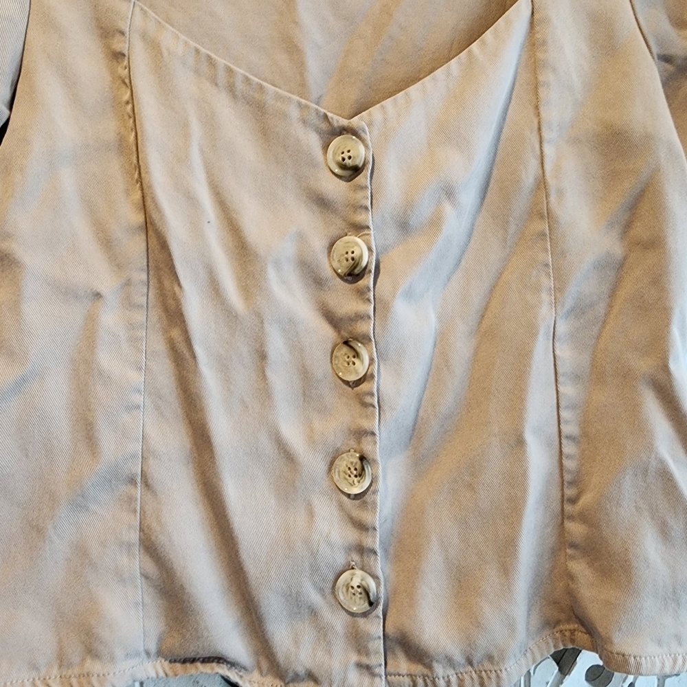 RITA ROW CHIARA TOP SHORT SLEEVES FRONT BUTTON SQUARE NECK CROP TOP SZ MEDIUM - Picture 6 of 10